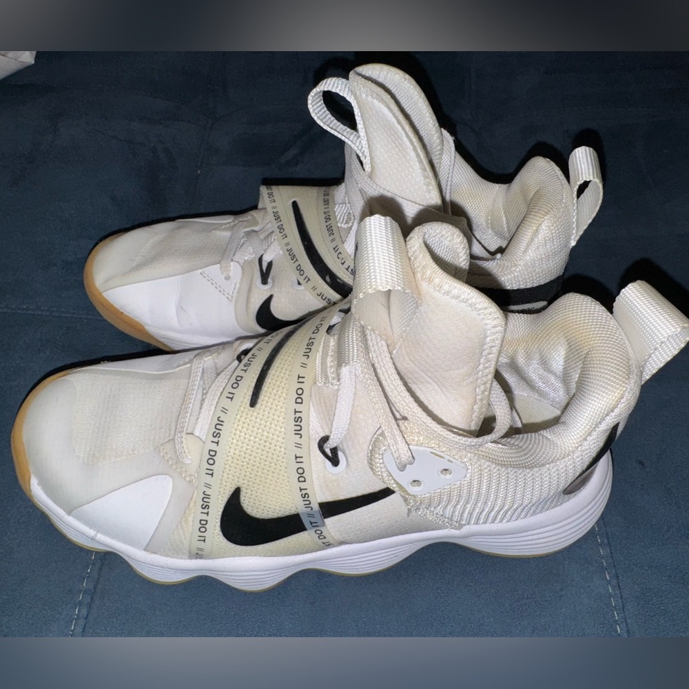 Nike React Hyperset Volleyball Shoes Sz 8